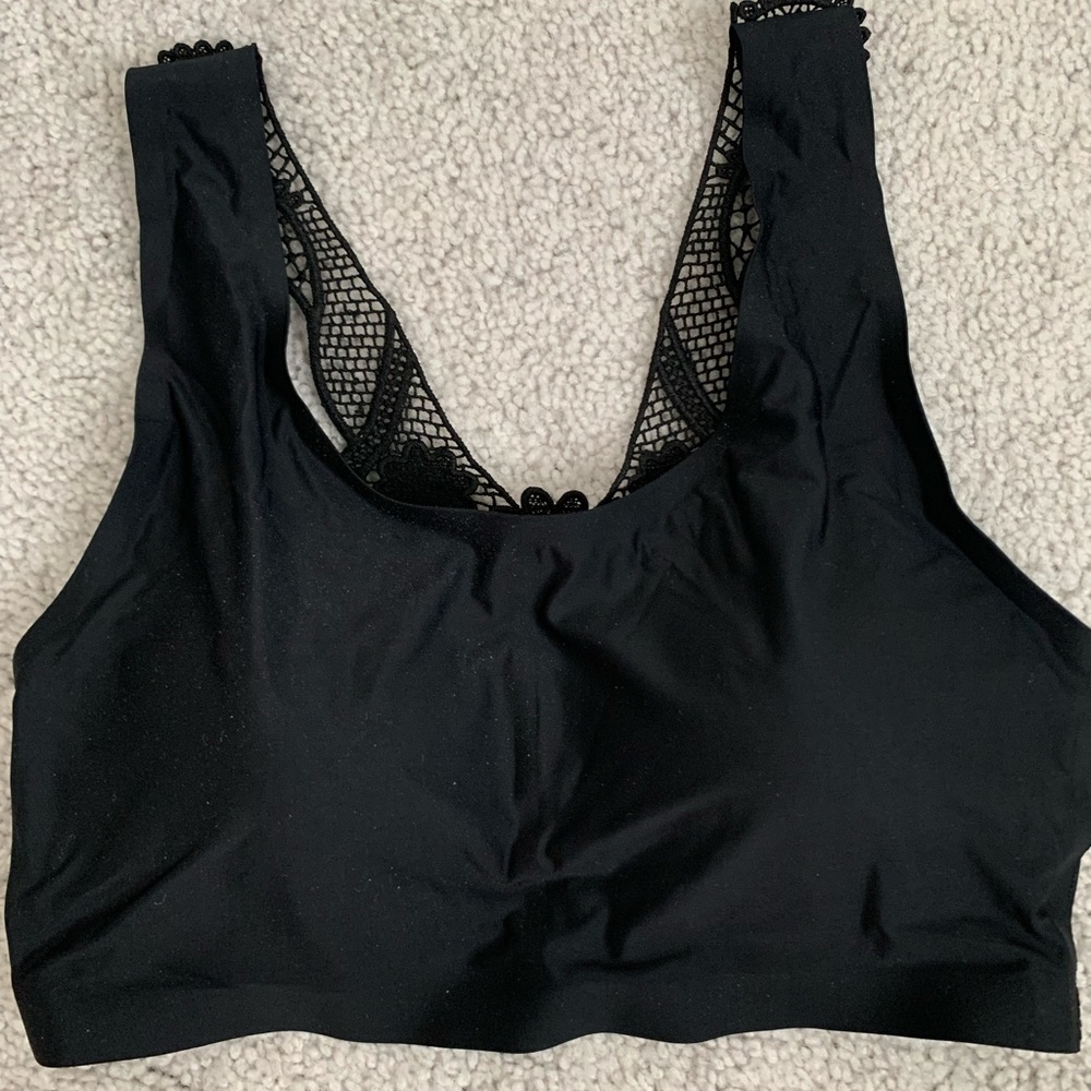 New - Black Lace Bra - 32B